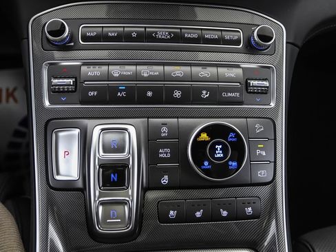 Used 2023 Hyundai Santa Fe Limited w/ Cargo Package AWD/4WD image 19