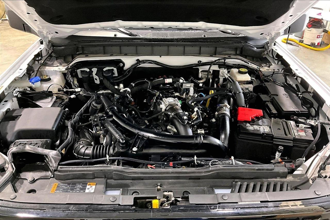 Used 2023 Ford Bronco Wildtrak AWD/4WD image 32