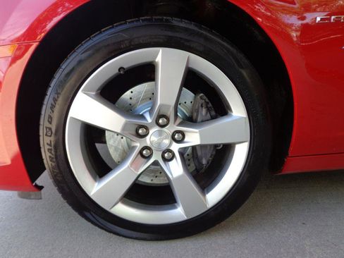 Used 2011 Chevrolet Camaro SS RWD image 7