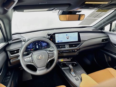 Used 2026 Lexus UX 300h AWD w/ Accessory Package (2T) image 23