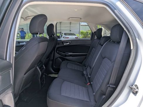 Used 2018 Ford Edge SE AWD/4WD image 14