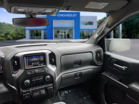 Certified 2021 Chevrolet Silverado 1500 Custom AWD/4WD image 32