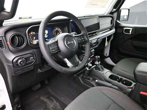 New 2026 Jeep Wrangler Unlimited Rubicon w/ Steel Bumper Group image 12
