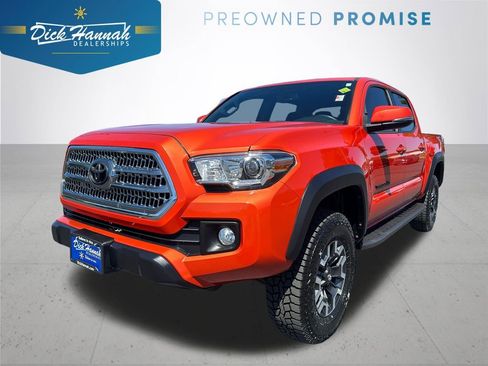 Used 2017 Toyota Tacoma TRD Off-Road w/ Tow Package (A/T) AWD/4WD image 1