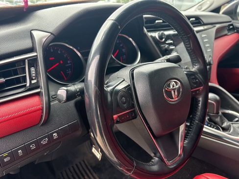 Used 2019 Toyota Camry XSE w/ Driver Assist Package FWD image 12