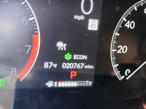 Used 2025 Honda CR-V EX image 30