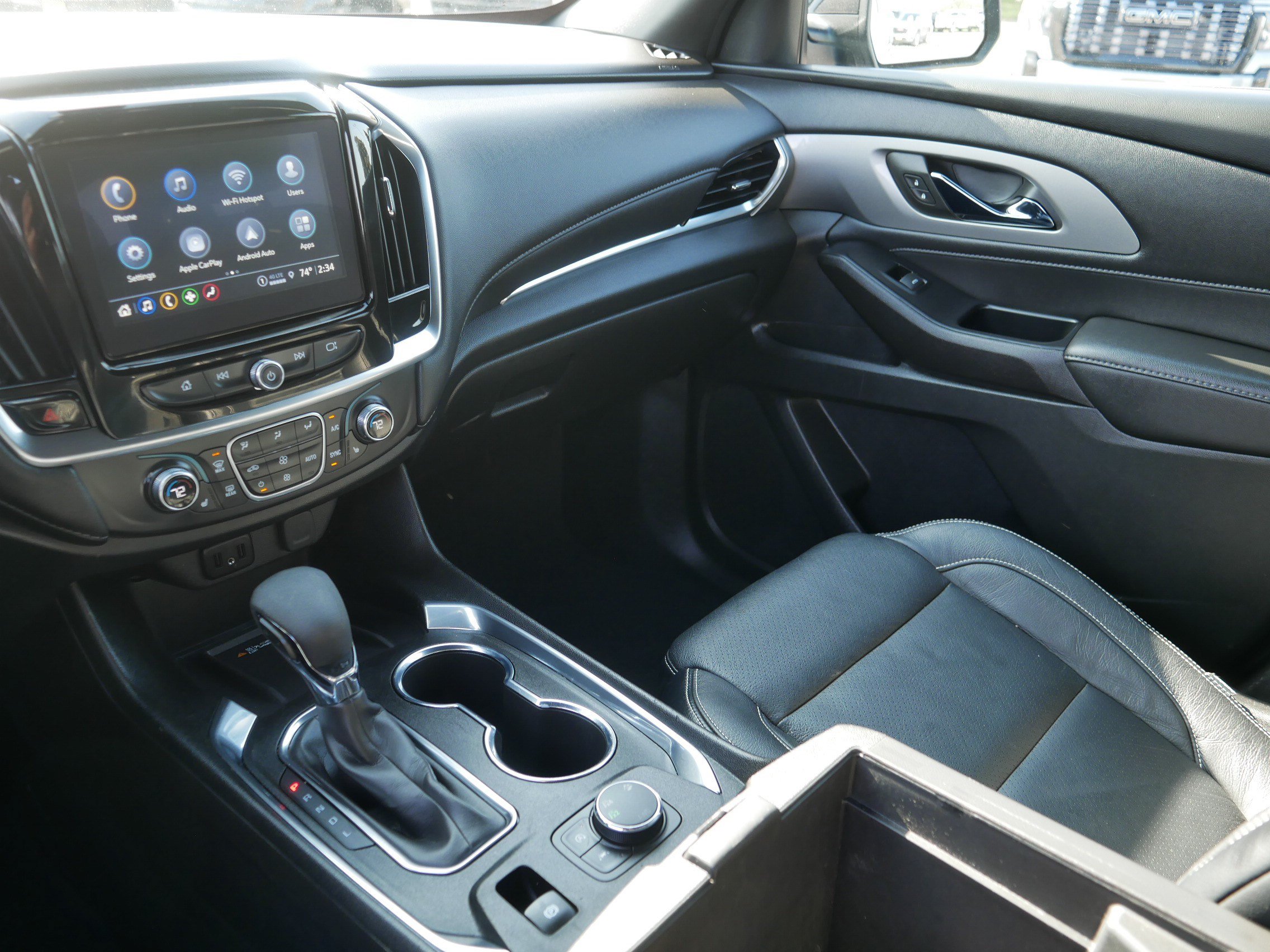 Used 2023 Chevrolet Traverse LT AWD/4WD image 11