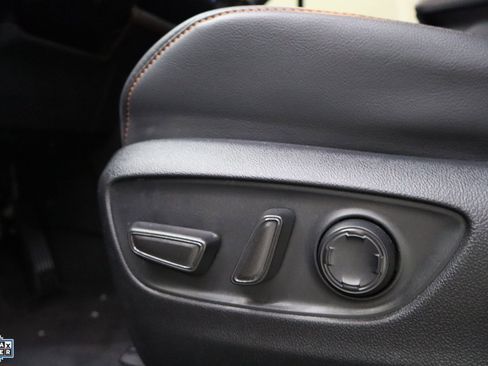 Used 2023 Toyota Sienna XSE image 16