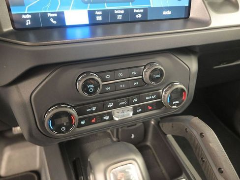 Certified 2025 Ford Bronco Badlands AWD/4WD image 22