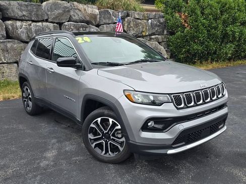 Used 2024 Jeep Compass Limited AWD/4WD image 1