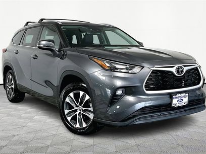 Used 2022 Toyota Highlander XLE
