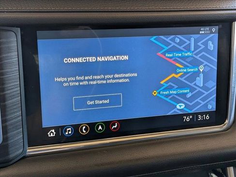 Used 2021 GMC Yukon Denali w/ Denali Premium Package AWD/4WD image 13