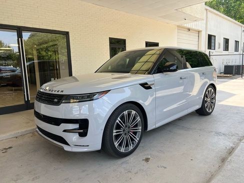 Used 2025 Land Rover Range Rover Sport Dynamic SE AWD/4WD image 1