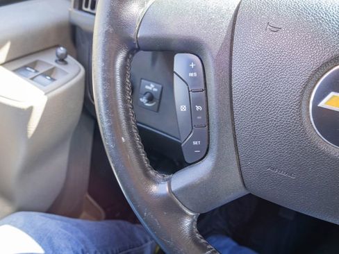 Used 2022 Chevrolet Express 2500 Extended w/ Driver Convenience Package RWD image 17