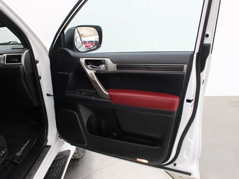 Used 2021 Lexus GX 460 Premium w/ Premium Package AWD/4WD image 53