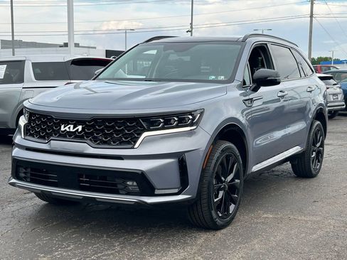Certified 2023 Kia Sorento SX AWD/4WD image 3