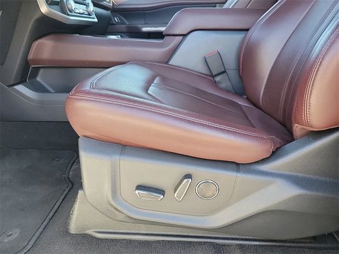 Used 2024 Ford Expedition Max Limited image 13