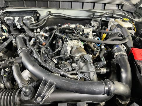 Used 2021 Ford Bronco First Edition AWD/4WD image 29