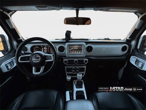 Used 2020 Jeep Wrangler Unlimited Sahara image 10