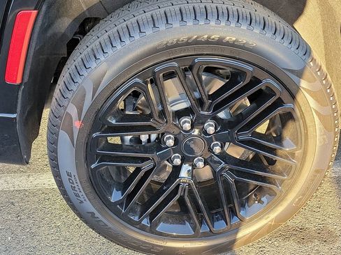 New 2026 Jeep Grand Wagoneer Limited AWD/4WD image 16