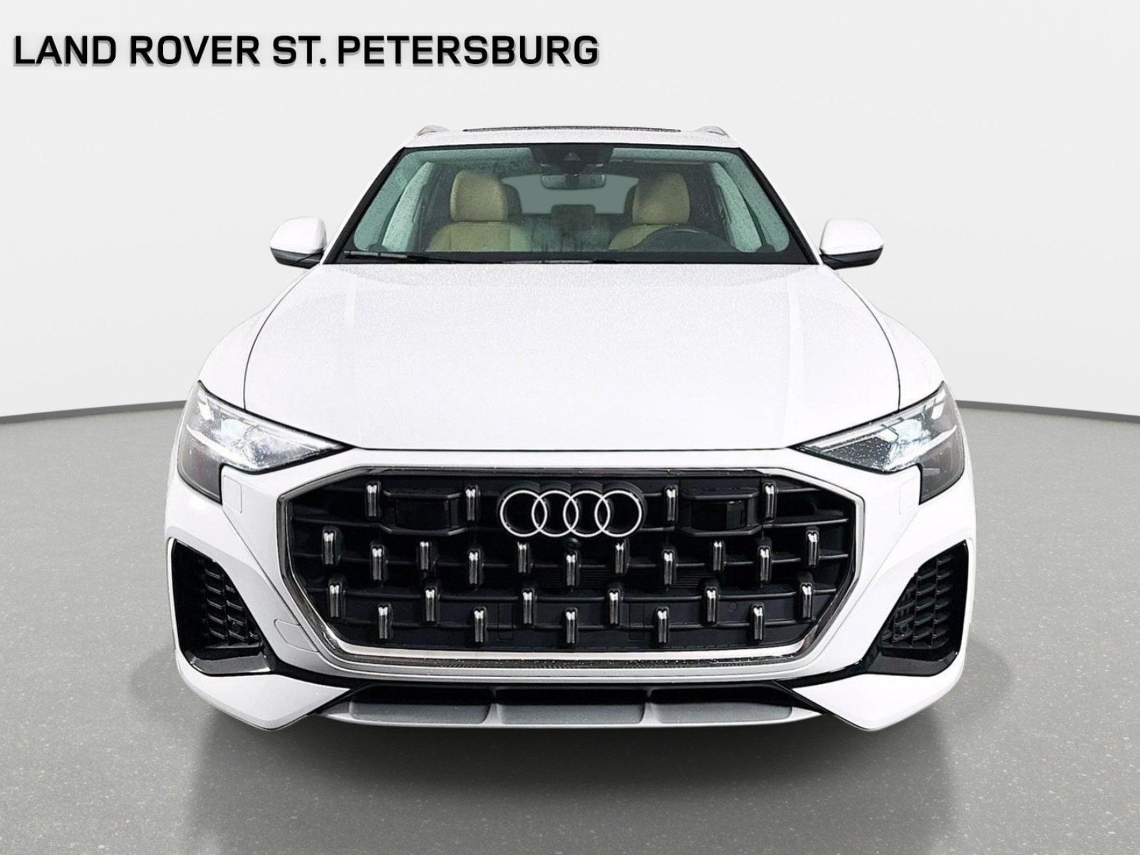 Used 2025 Audi Q8 Premium Plus AWD/4WD image 2