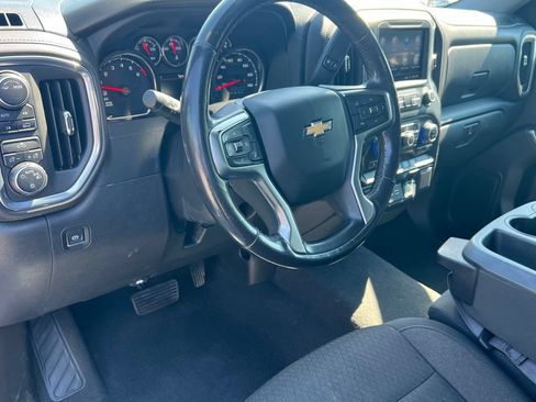 Used 2022 Chevrolet Silverado 1500 LT AWD/4WD image 23