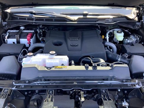 New 2026 Toyota Tundra Limited AWD/4WD image 15
