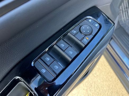 New 2025 Nissan Pathfinder SL w/ Lighting Package (N92) image 15