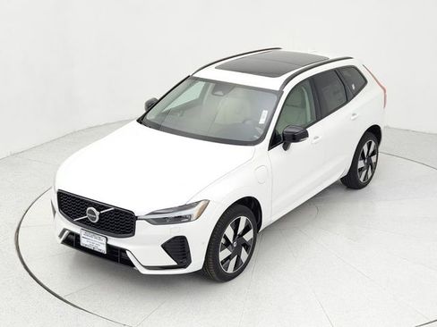 Certified 2024 Volvo XC60 T8 Plus w/ Protection Package Premier image 13