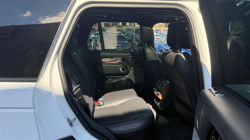 Used 2018 Land Rover Range Rover Supercharged AWD/4WD image 13