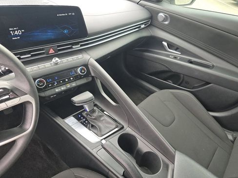 Used 2024 Hyundai Elantra SEL FWD image 29