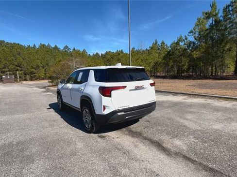 Used 2025 GMC Terrain Elevation image 9
