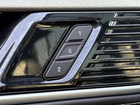 Used 2023 Jeep Wagoneer 4WD image 22