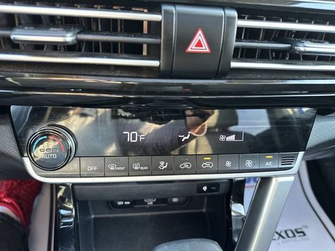Used 2023 Kia Seltos EX AWD/4WD image 19