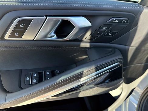 New 2026 BMW X6 xDrive40i w/ Climate Comfort Package image 19