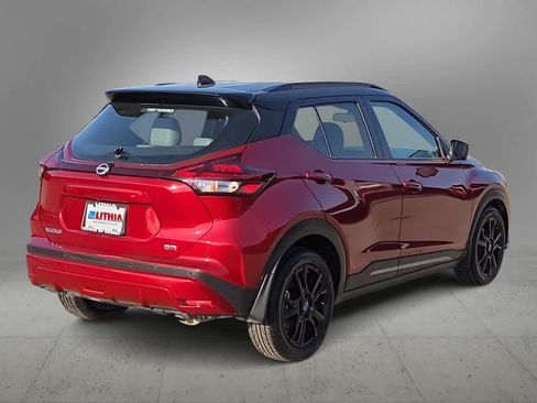 Used 2023 Nissan Kicks SR w/ SR Premium Package FWD image 8