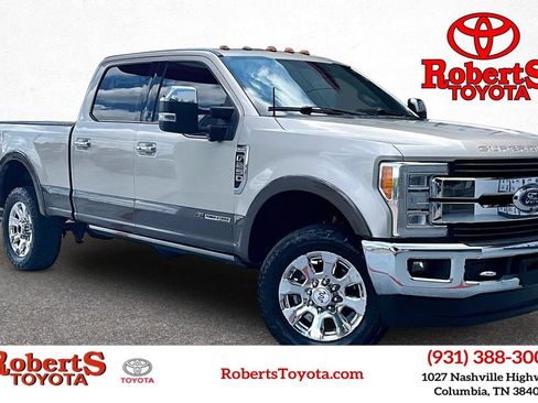 Used 2017 Ford F250 King Ranch w/ King Ranch Ultimate Package AWD/4WD image 1