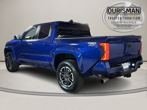 Used 2025 Toyota Tacoma TRD Sport image 7