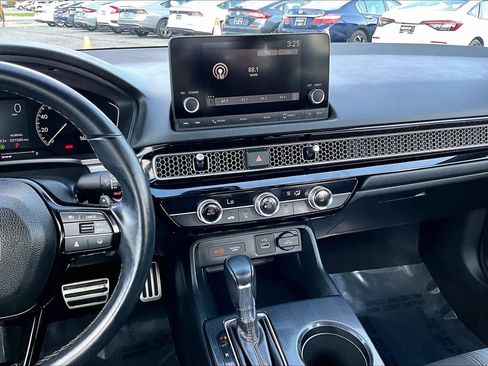 Used 2023 Honda Civic Sport image 7