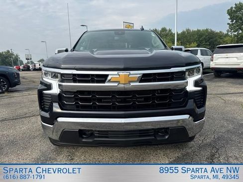 Used 2024 Chevrolet Silverado 1500 LT AWD/4WD image 8