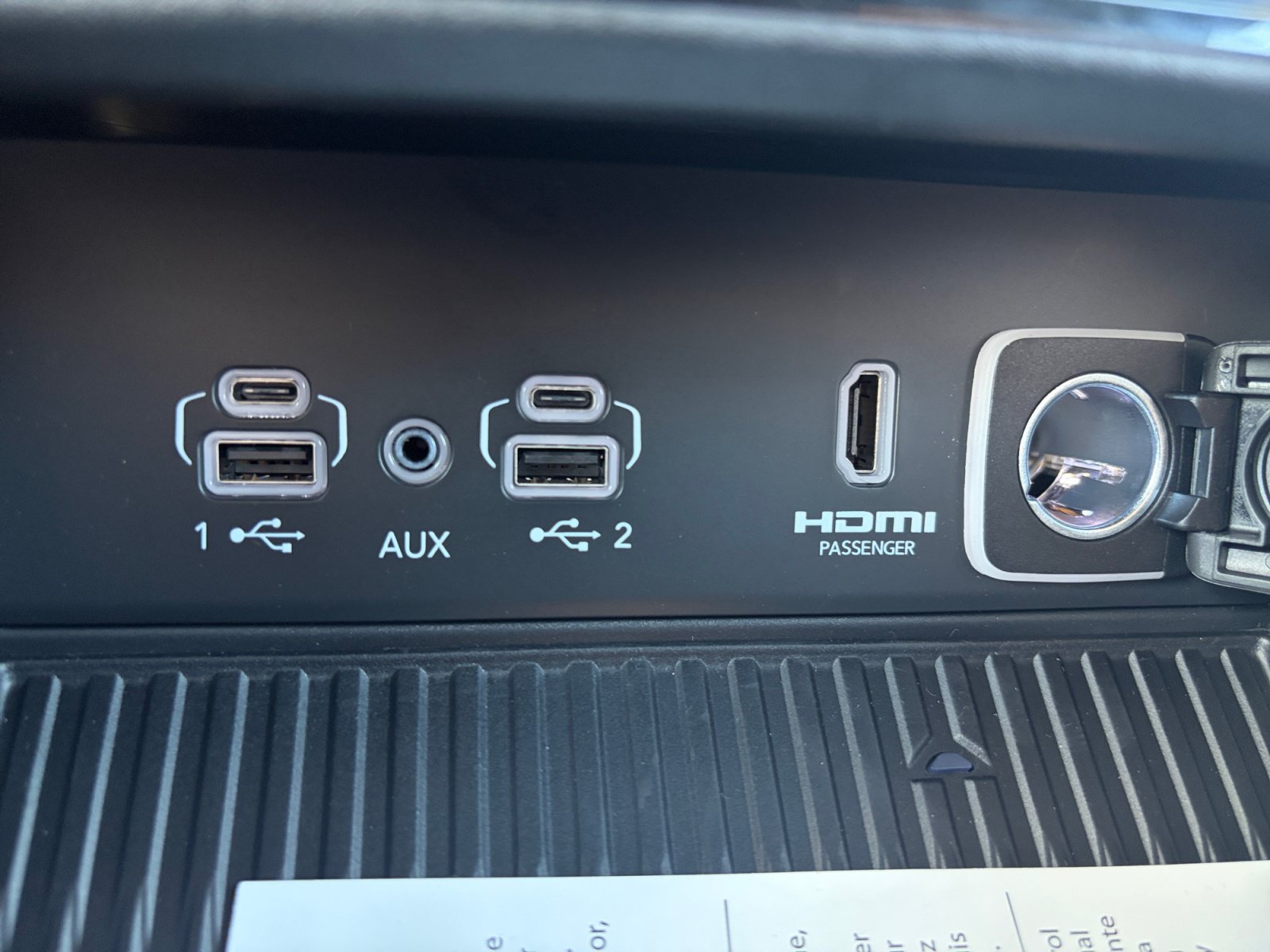 New 2026 Jeep Grand Cherokee Summit AWD/4WD image 21