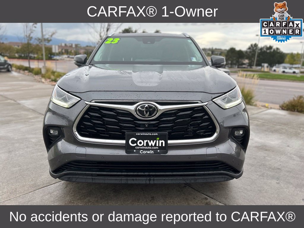 Used 2023 Toyota Highlander Limited AWD/4WD image 2
