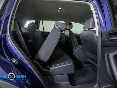 Used 2021 Volkswagen Tiguan SE FWD image 36