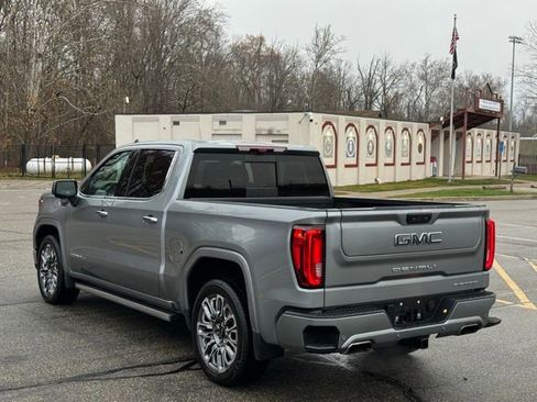 Used 2023 GMC Sierra 1500 Denali Ultimate image 8