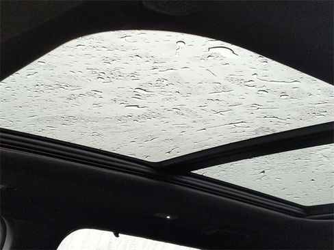 Certified 2024 Jeep Grand Cherokee L Limited w/ Luxury Tech Group II image 13