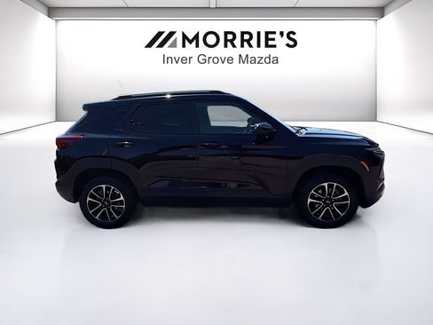 Used 2025 Chevrolet TrailBlazer LT AWD/4WD image 4