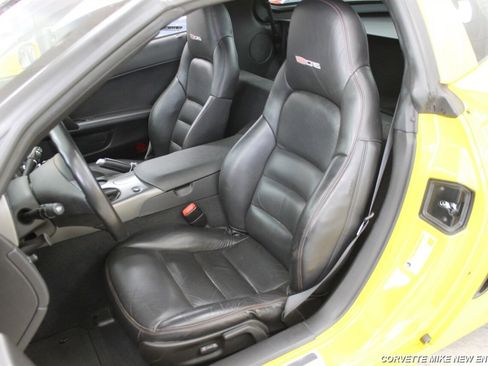 Used 2007 Chevrolet Corvette Z06 w/ Preferred Equipment Group image 27
