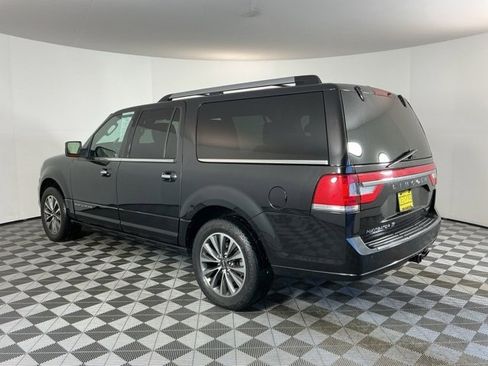 Used 2015 Lincoln Navigator L 4WD image 6