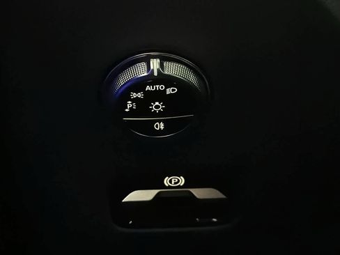 New 2025 Mercedes-Benz GLC 300 4MATIC image 17