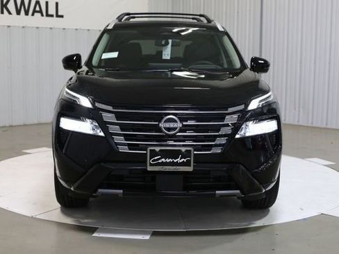 New 2026 Nissan Rogue Platinum image 3